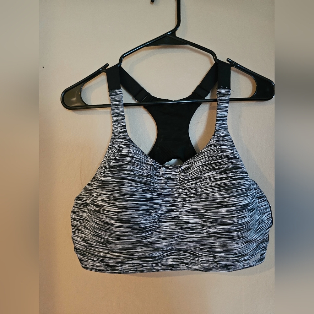 ✨️5 For $20✨️ Gray sport bra